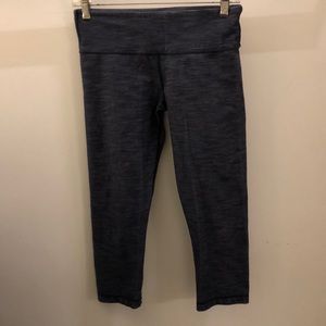 lululemon athletica Pants - Lululemon blue faux denim crop legging, sz 6,71312 lululemon athletica Pants - Lululemon blue faux denim crop legging, sz 6,71312